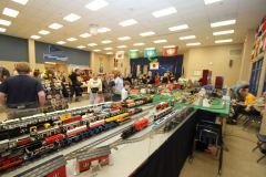 130_train_show133